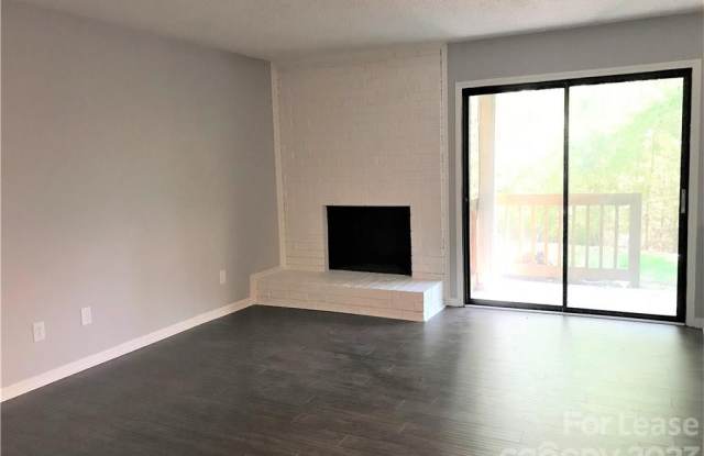 11052 Harrowfield Road Gallery 2
