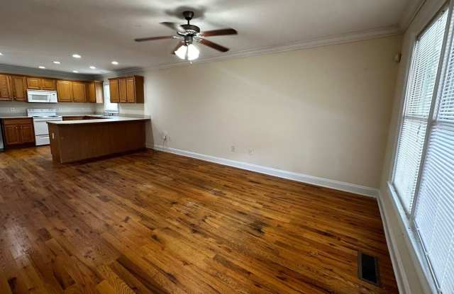 PRE-LEASING FOR AUGUST 6TH 2027! Gallery 4