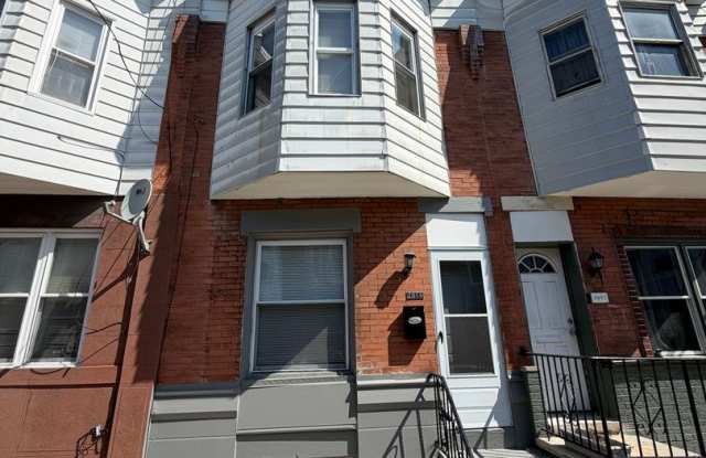 Move-In Ready 3BR/1BA South Philly Rowhome with In-Unit Laundry — 3BR Housing Choice Vouchers Welcome photos photos