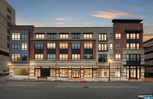 37 Orange Road 206 photos photos