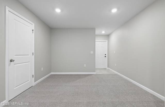 5988 CREEKSIDE CROSSING Drive Gallery 4