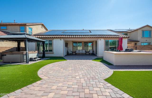 5758 S Clonmellon Avenue photos photos