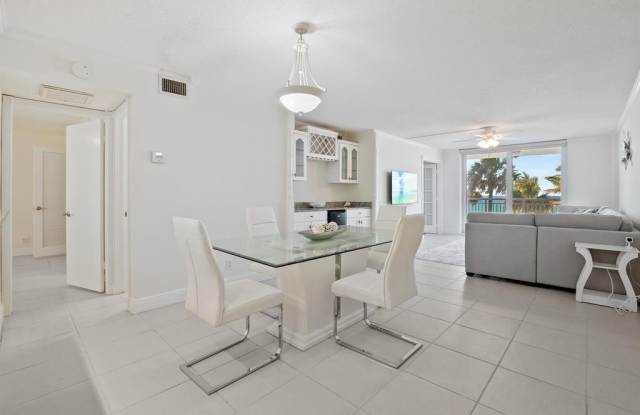 Hillsboro Le Baron photos photos