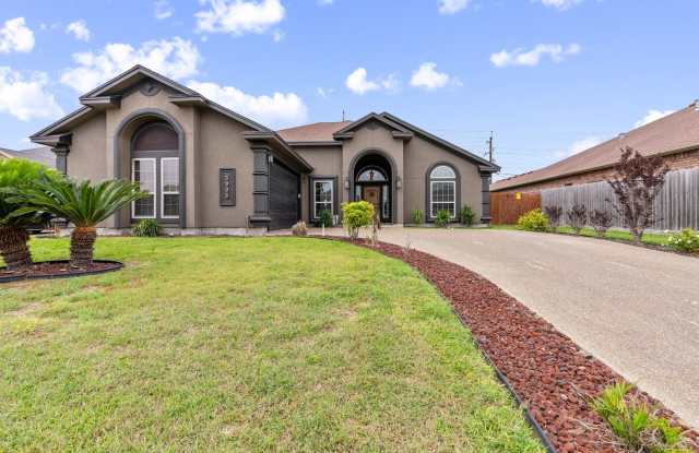 4 bedroom 3 bathroom-Rodd Field/Yorktown photos photos