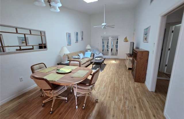 741 E Hartford Street Gallery 4