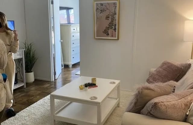 77 FULTON ST 18A - 77 Fulton Street, New York City, NY 10038