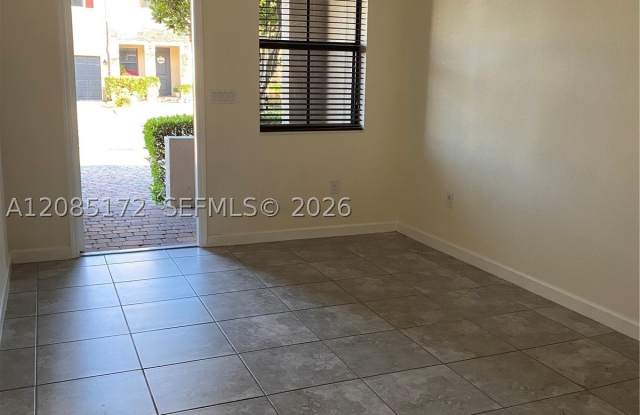 15063 SW 118th Ln Gallery 4