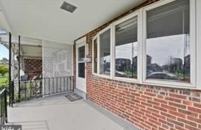 826 JEANNETTE Avenue Gallery 2