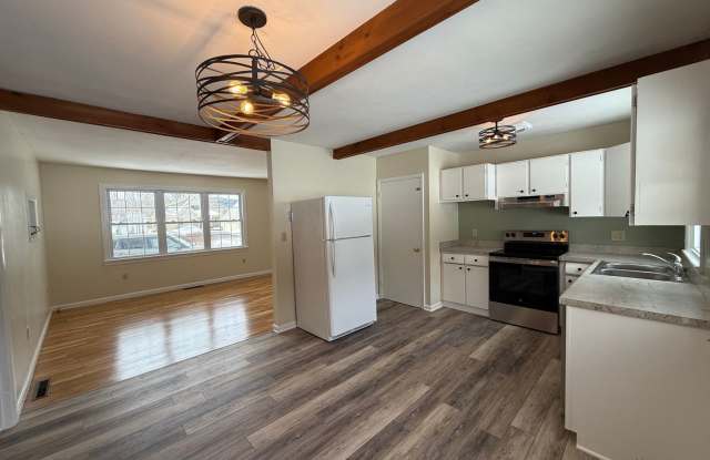 4332 E Lake Rd Hamilton, NY 13346 photos photos