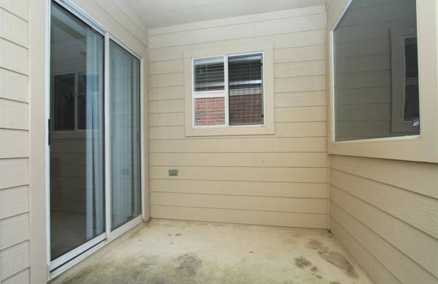 12218 Glen Crossing Circle Gallery 4