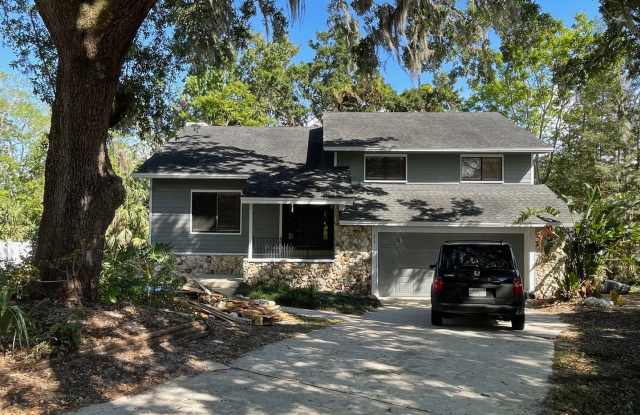 Amazing 4 BR 3 BA Altamonte home with Conservation View - 545 Lake Avenue, Altamonte Springs, FL 32701