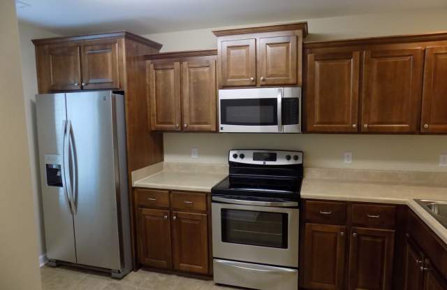 Town Home in Pooler! Move-In Ready Gallery 4