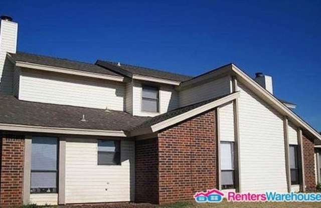 6901 Lyrewood Lane - 6901 Lyrewood Lane, Oklahoma City, OK 73132