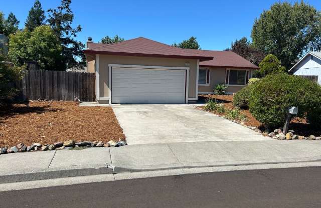 4 bed/ 2 bath in Rohnert Park Gallery 3