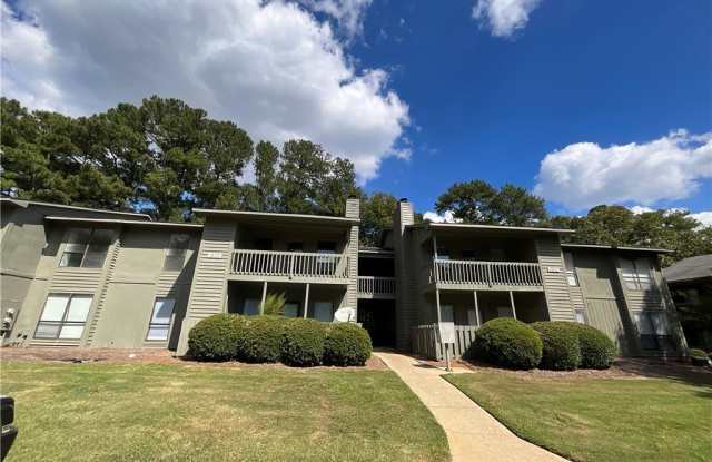 1870 Tryon Drive Gallery 2