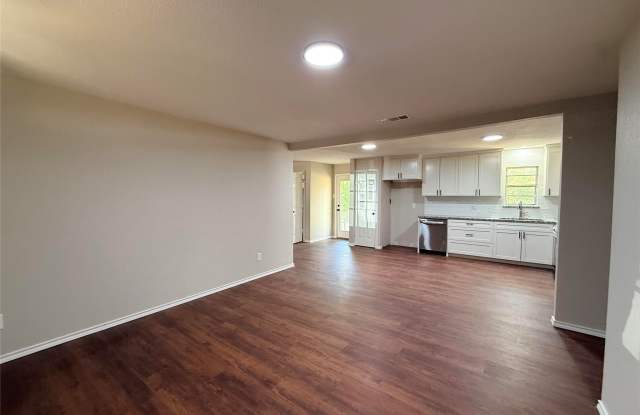 4026 Dixon Circle Gallery 4
