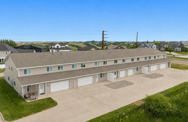 2 Bedroom Condo! Gallery 1