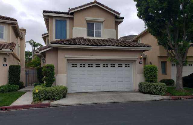 38 Santa Catalina Aisle - 38 Santa Catalina Aisle, Irvine, CA 92606