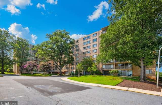 4410 OGLETHORPE Street unit: 106 photos photos