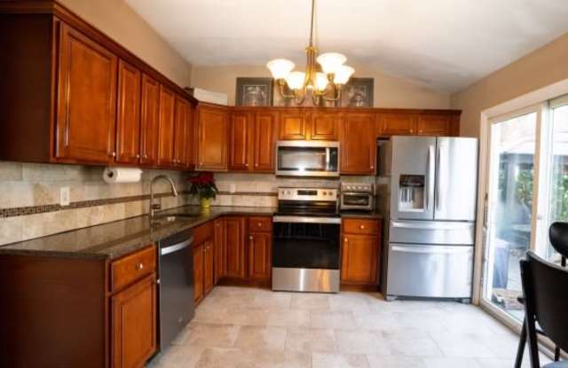 4 Galaxie Lane - 4 Galaxie Lane, Selden, NY 11784