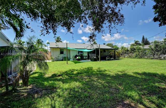 2523 Wabash Dr Gallery 4