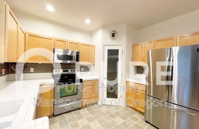 1288 SE Bacarra St - 1288 Southeast Bacarra Street, Hillsboro, OR 97123