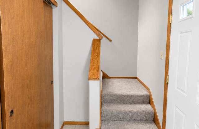 570 Meadow Ct Gallery 4