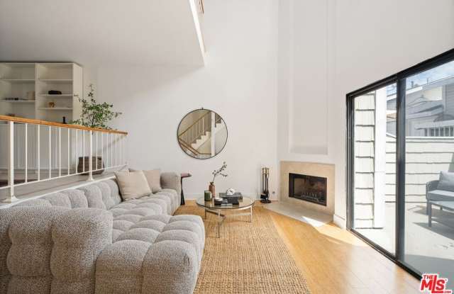 4658 Don Lorenzo Dr Gallery 1