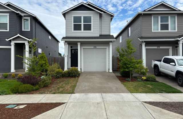 Newer 3 Bedroom Home in the River Run Area of Newberg - 276 East Wayno Way, Newberg, OR 97132 Newer 3 Bedroom Home in the River Run Area of Newberg - 276 East Wayno Way, Newberg, OR 97132