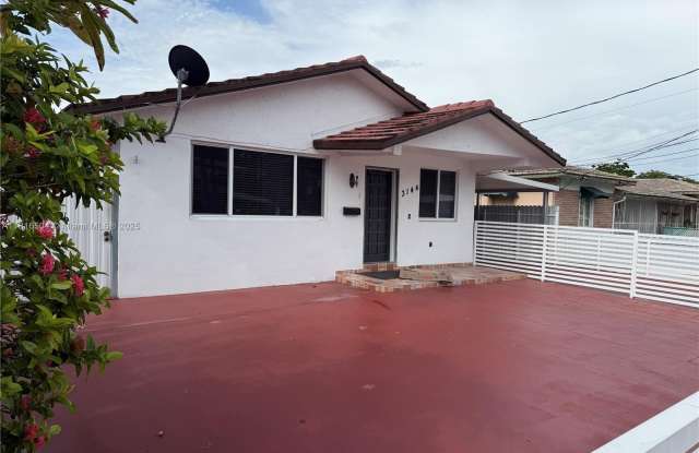 3144 SW 23rd St photos photos