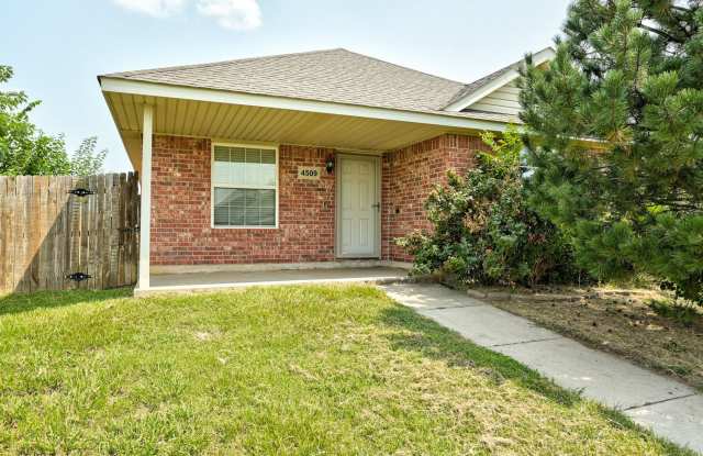 Great 3 Bed/2 bath home near Tinker AFB Gallery 1