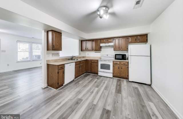 1764 WILCOX Lane - 1764 Wilcox Lane, Glenmont, MD 20906