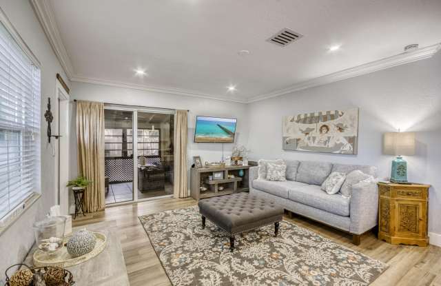 404 S Caloosahatchee Avenue Gallery 2