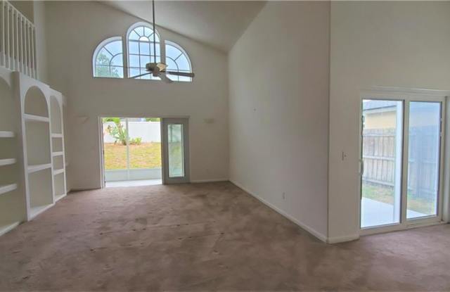 16528 COOPERS HAWK AVENUE Gallery 4