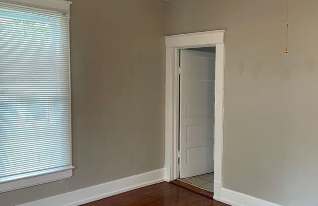 Recently updated, 1 bedroom with office space photos photos