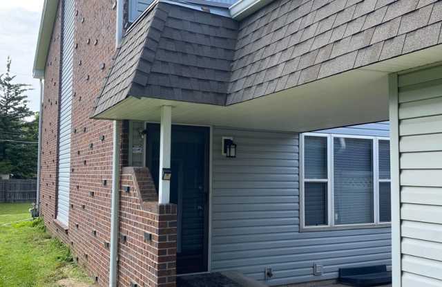 Fully Updated 3 Bedroom 3 Bath Townhouse with 2 Stall Attatched Garage photos photos Fully Updated 3 Bedroom 3 Bath Townhouse with 2 Stall Attatched Garage photos photos