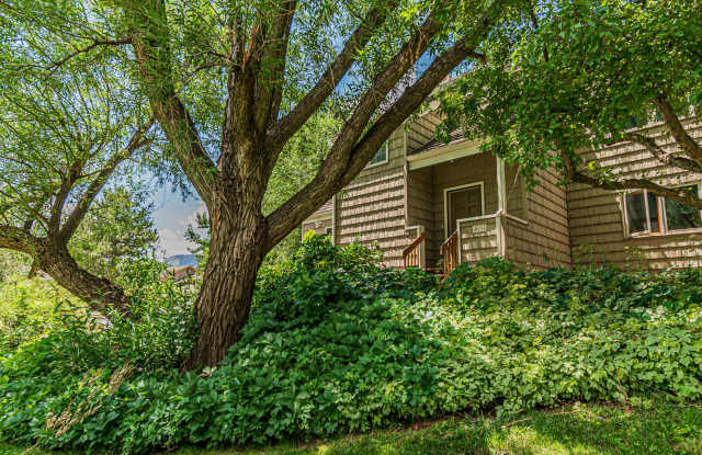 3BD, 2.5BA Boulder Townhome with 2 Parking Spots photos photos