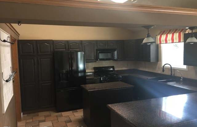18020 Briarhaven Ct. Gallery 4