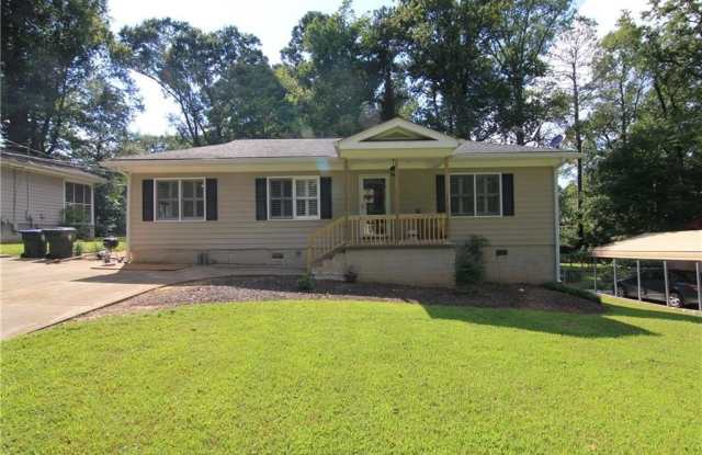 4022 Johnson Circle - 4022 East Johnson Circle, Chamblee, GA 30341