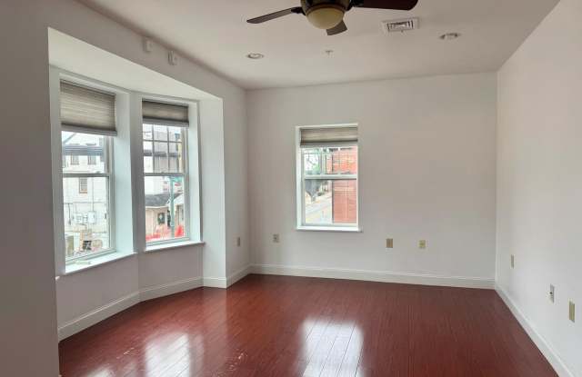 1 E MAIN Street unit: Apt 1 photos photos