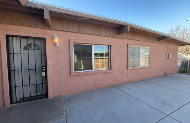 2400 S 15th Street photos photos