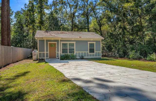 15 Arapaho Trail - 15 Arapaho Trail, Wakulla County, FL 32327