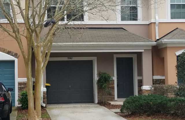 5942 PAVILION DR - 5942 Pavilion Drive, Jacksonville, FL 32258