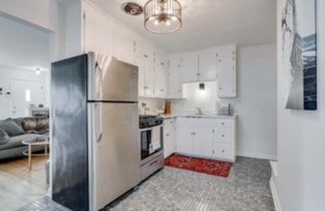 4956 Thomas Avenue South Gallery 3