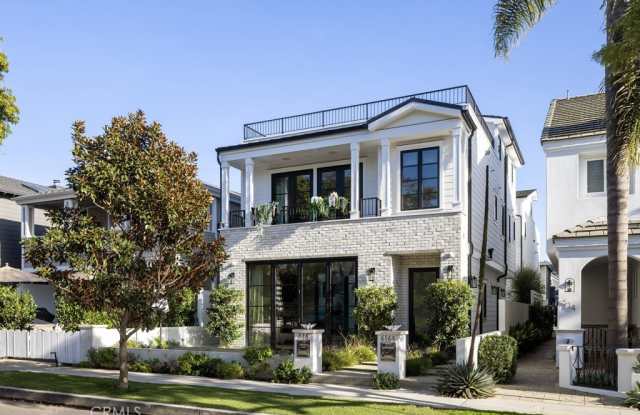 616 Acacia .5 photos photos