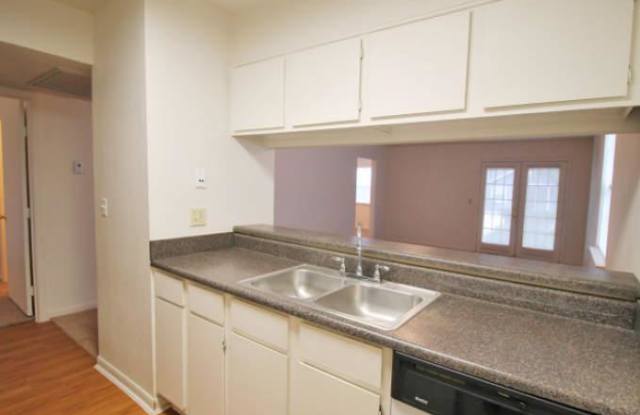 9212 Shadow Creek Ln Gallery 1