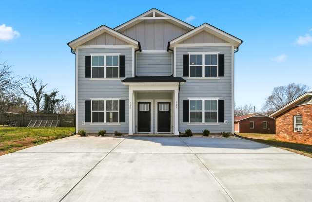 Brand-New 3BR/2.5BA Luxury Duplex in NW Hickory – Spacious, Modern  Move-In Ready! photos photos