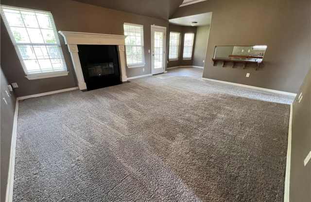2880 Bluegrass  PL Gallery 3