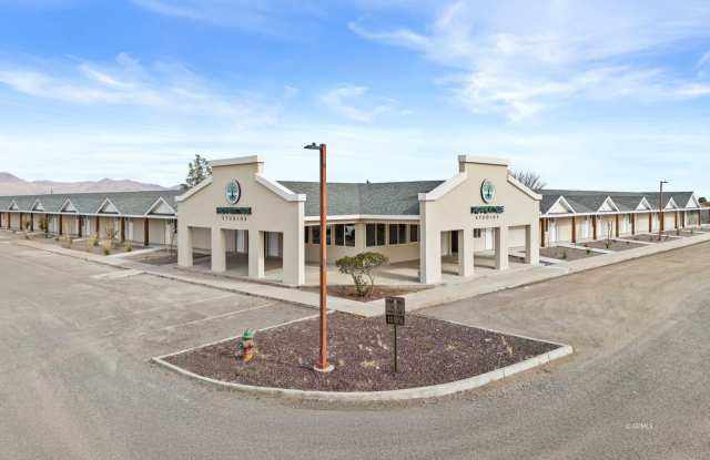 1879 PepperTree Dr Gallery 1