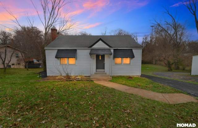 Charming 2BR House in Saint Louis photos photos